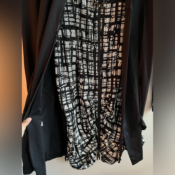 Save the Queen! Black Jacket Dress - Picture 5 of 16